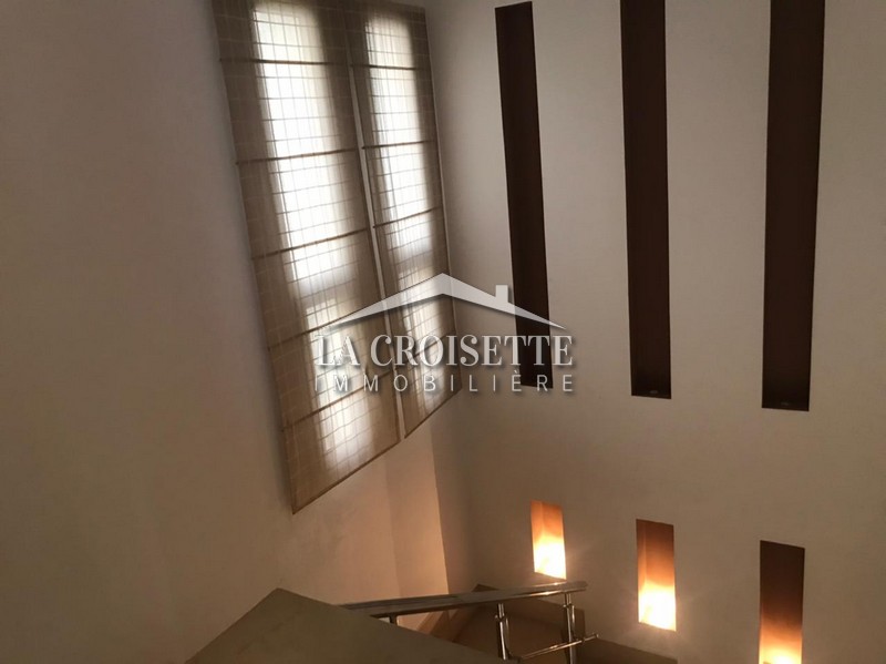 Duplex S+3 avec Jardin et piscine à La Marsa