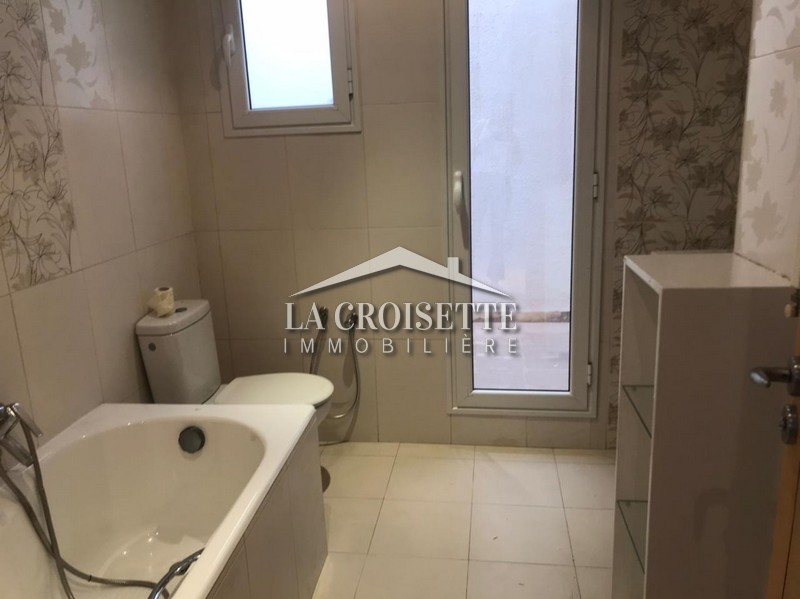 Duplex S+3 avec Jardin et piscine à La Marsa