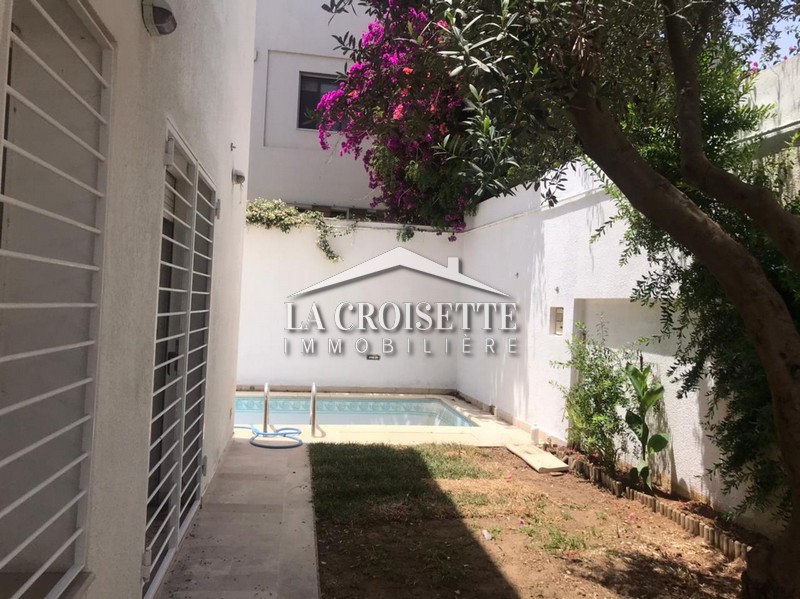 Duplex S+3 avec Jardin et piscine à La Marsa
