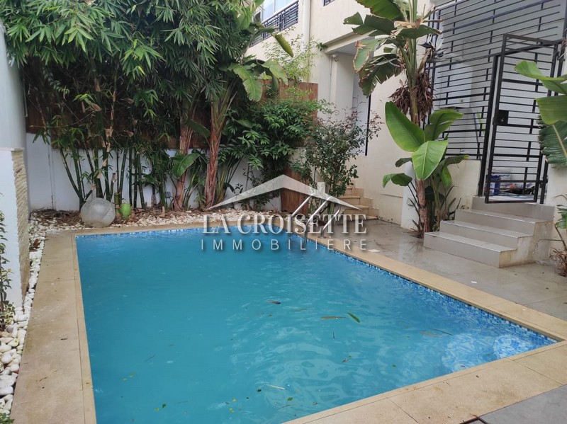 Duplex S+3 avec piscine à La Soukra