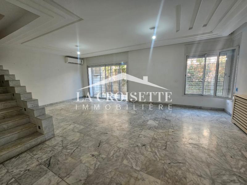 Duplex S+3 avec jardin aux Jardins de Carthage