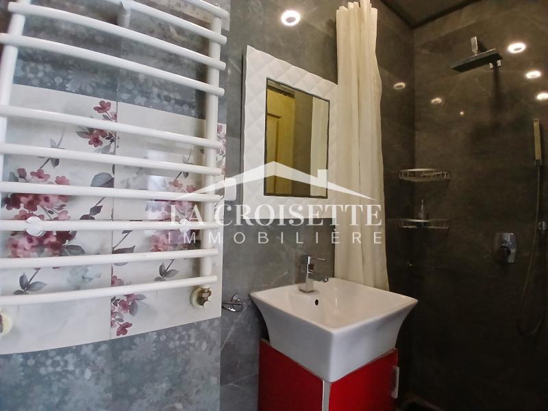 Duplex meublé S+4 avec vue sur mer à Gammarth