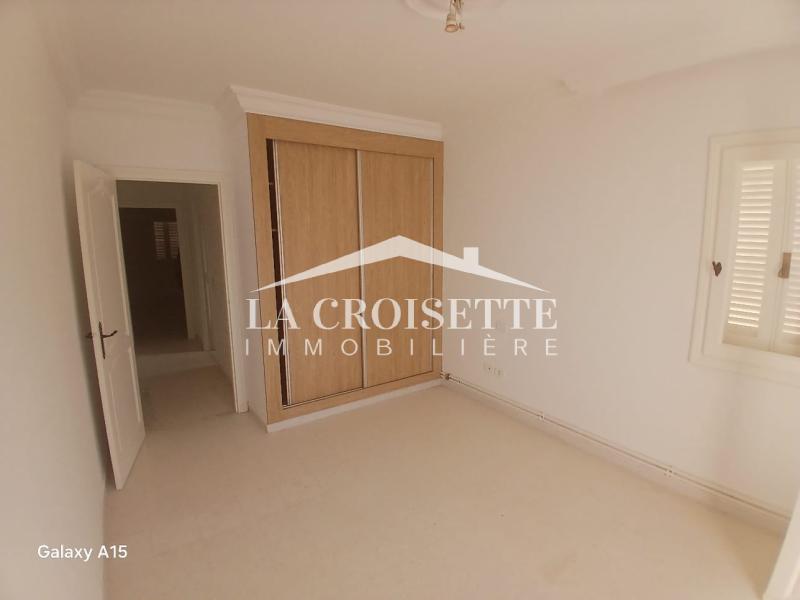 Duplex S+3 avec terrasse à La Marsa