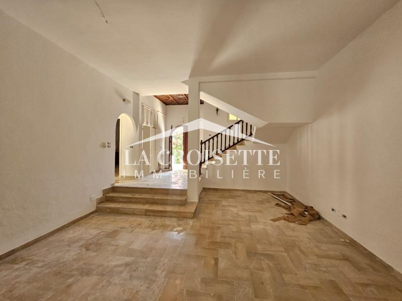 Duplex S+4 avec jardin au Lac 1