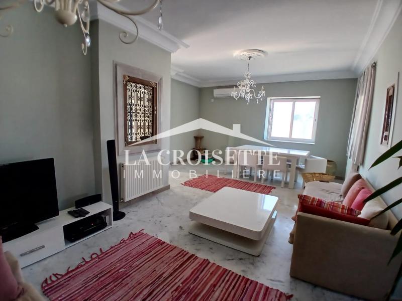 Duplex meublé S+2 avec terrasse vue sur mer à Gammarth