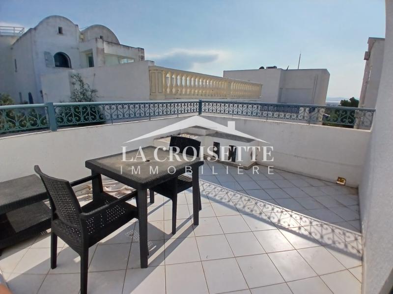 Duplex meublé S+2 avec terrasse vue sur mer à Gammarth