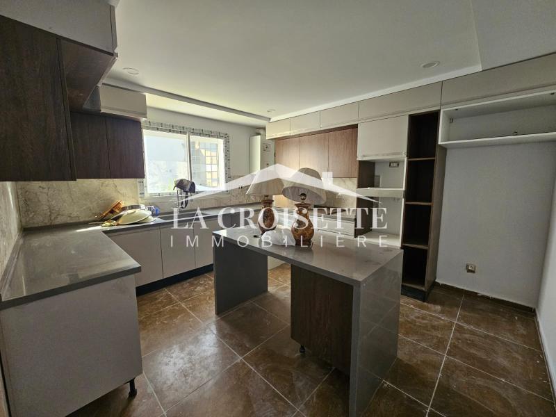 Duplex S+4 avec terrasse aux Berges du Lac1