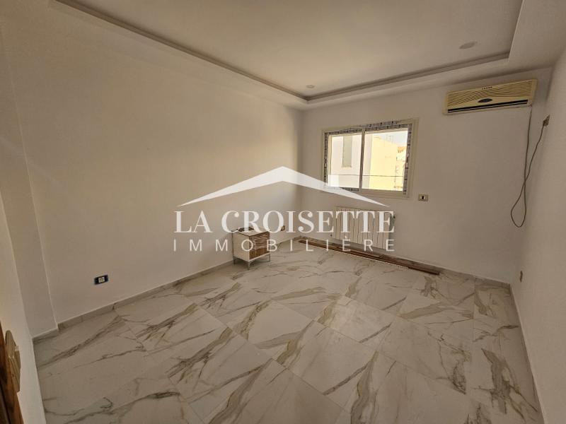 Duplex S+4 avec terrasse aux Berges du Lac1