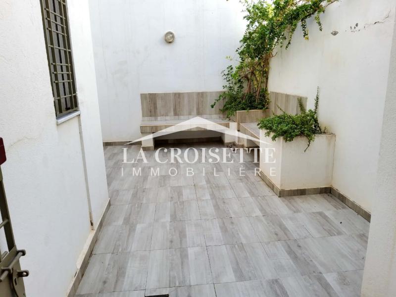 Duplex S+3 meublé à La Marsa