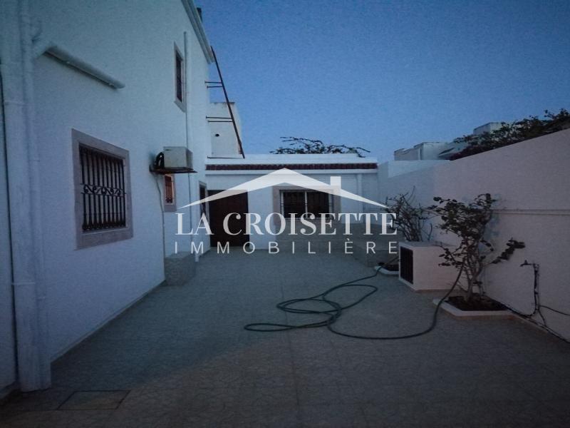 Duplex S+4 à Bhar Lazrek, La Marsa