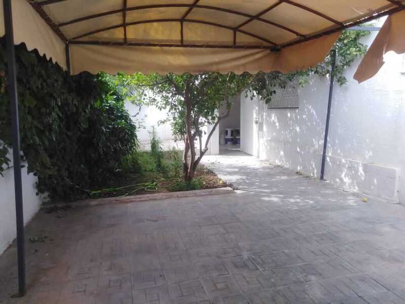 Etage de villa S+3 à La Marsa