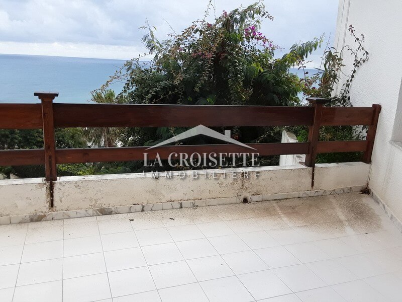 Etage de villa S+5 vue sur mer à Gammarth 