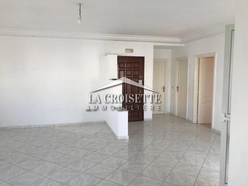 Etage de villa S+3 aux Jardins De Carthage 