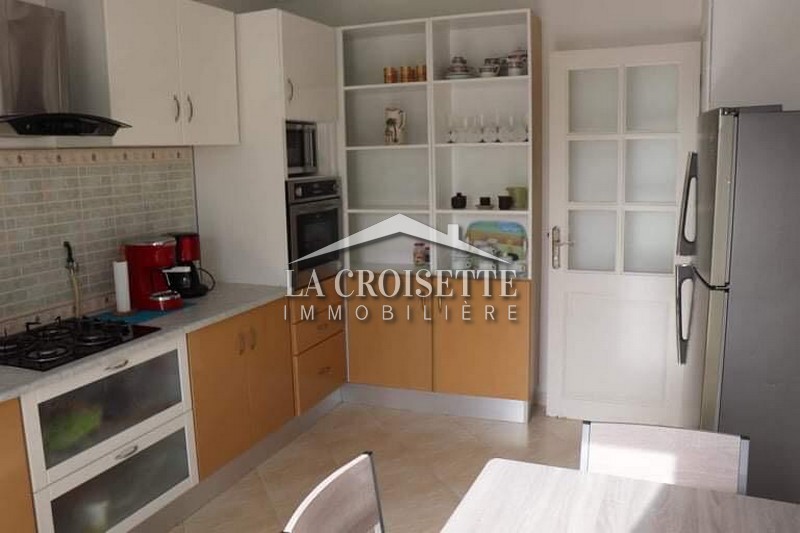 Appartement S+4 meublé à La Marsa