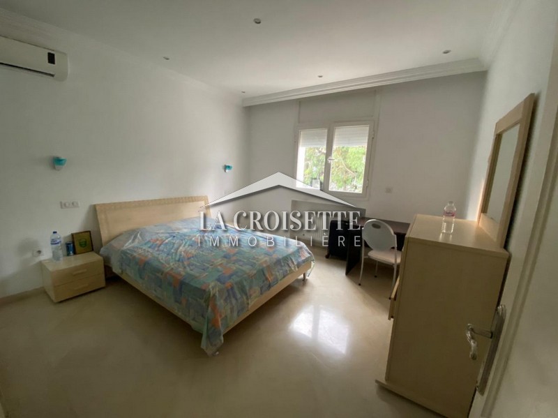 Appartement S+4 meublé à La Marsa