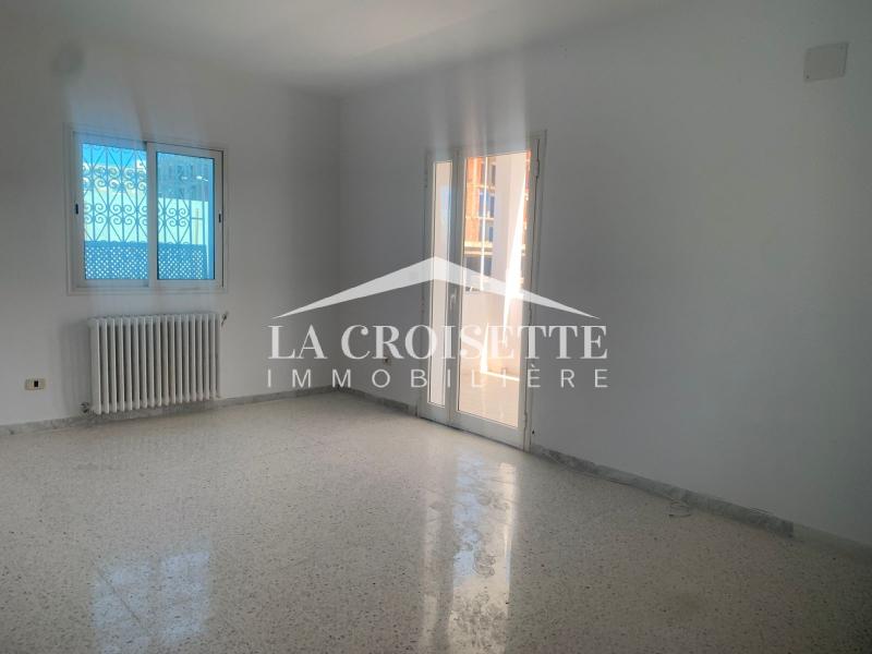 Etage de villa S+2 à Ain Zaghouan Nord