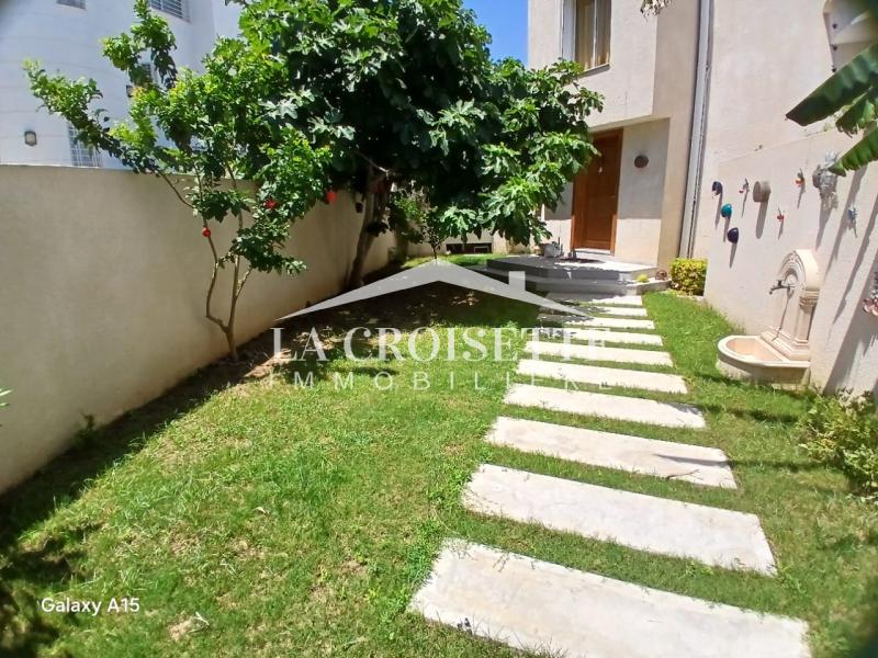 Etage de villa S+3 semi-meublé à Ain Zaghouan Nord