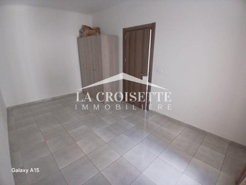 Etage de villa S+2 vue sur mer à La Marsa