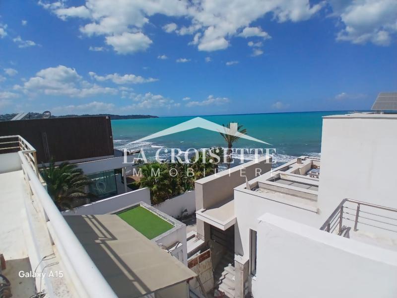 Etage de villa S+2 vue sur mer à La Marsa