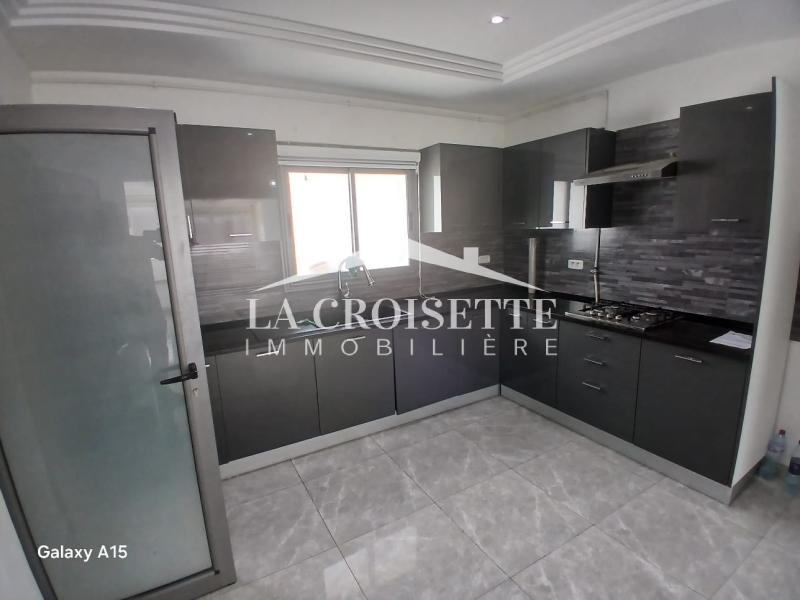 Etage de villa S+2 vue sur mer à La Marsa