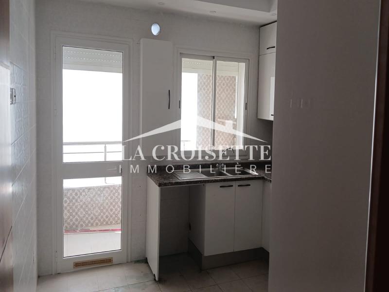 Etage de villa S+3 à La Marsa