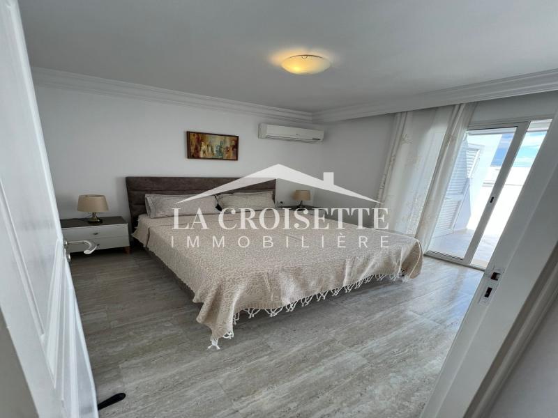 Etage de villa S+1 meublé à La Marsa