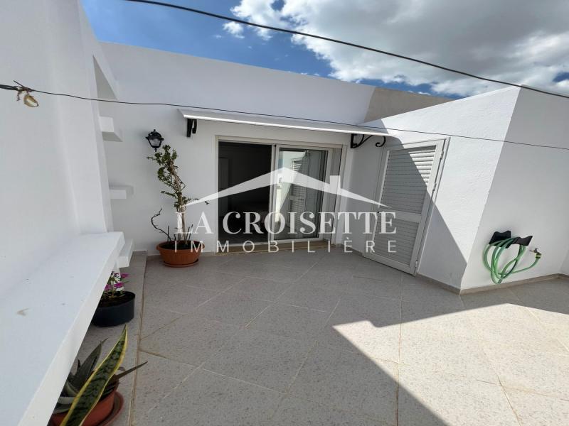 Etage de villa S+1 meublé à La Marsa