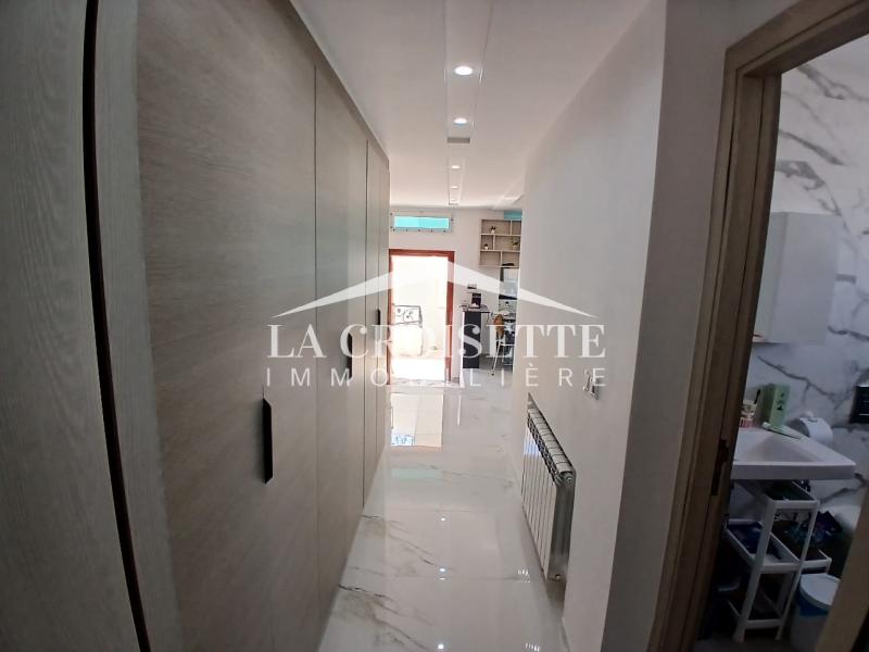 Etage de villa S+1 meublé à La Marsa