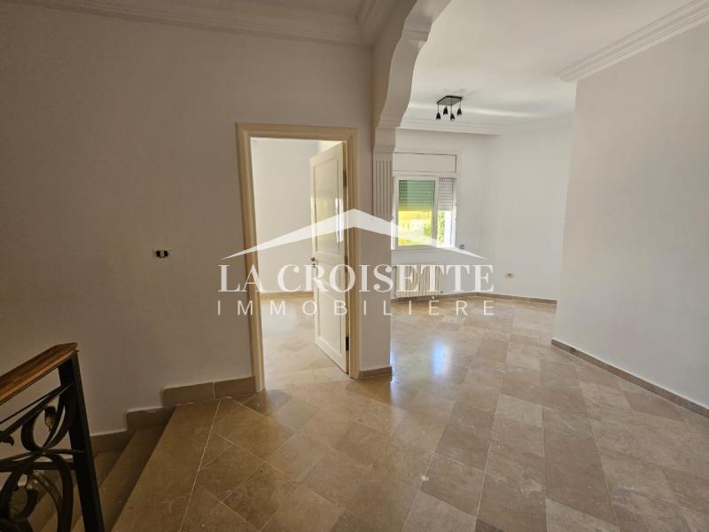 Duplex S+4 avec terrasse aux Jardins de Carthage