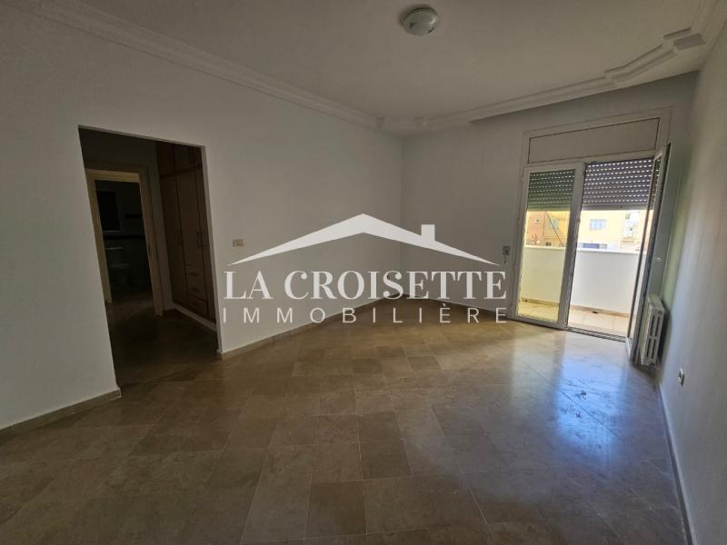 Duplex S+4 avec terrasse aux Jardins de Carthage