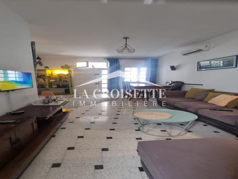 Étage de villa S+2 meublé à La Marsa