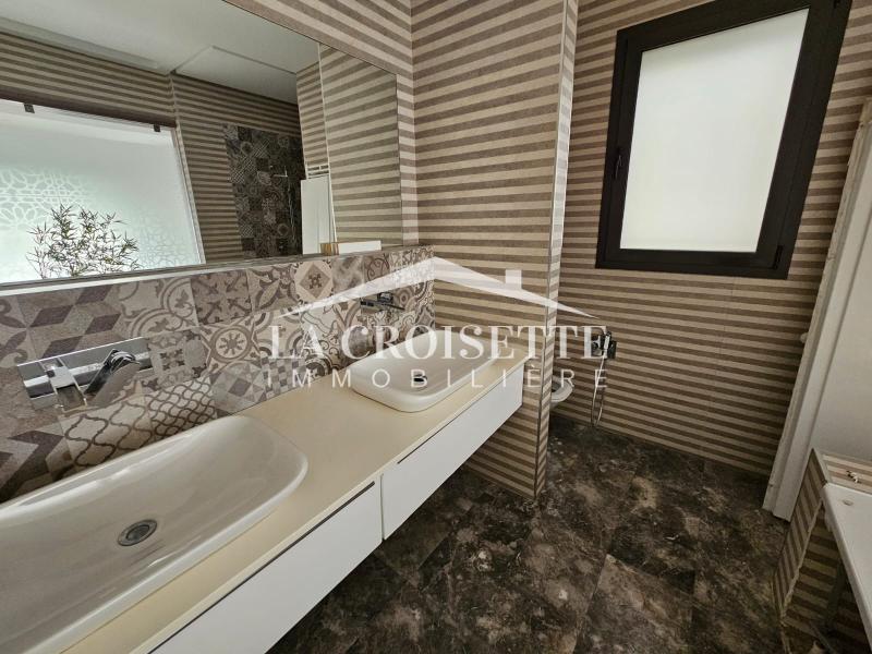 Appartement S+3 avec terrasse et piscine au Lac 2