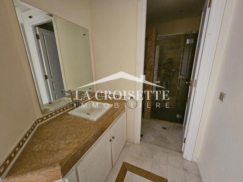 Penthouse S+4 avec piscine au Lac 2