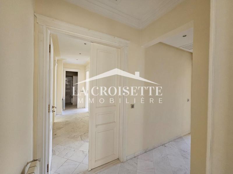 Penthouse S+4 avec piscine au Lac 2