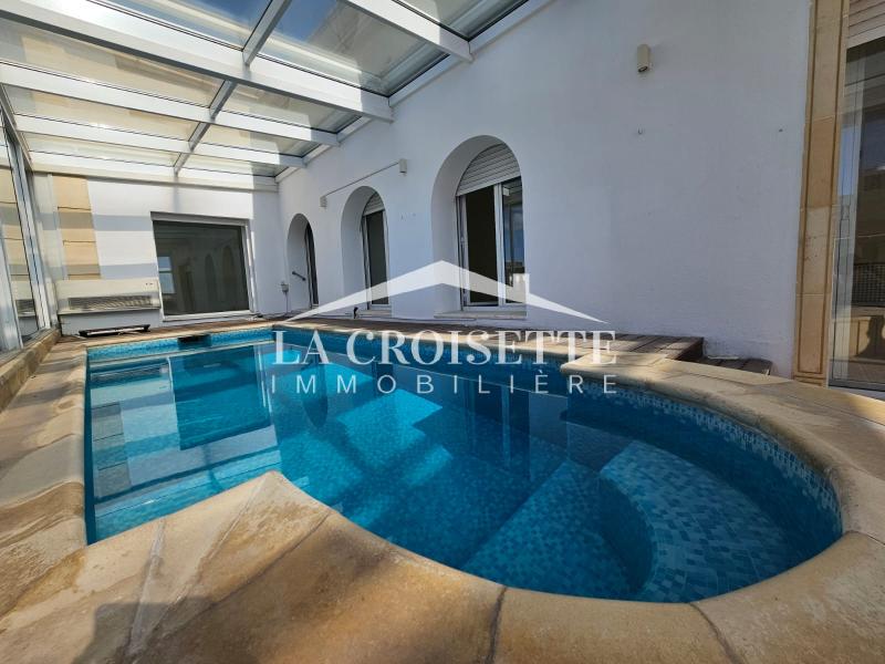 Penthouse S+4 avec piscine au Lac 2