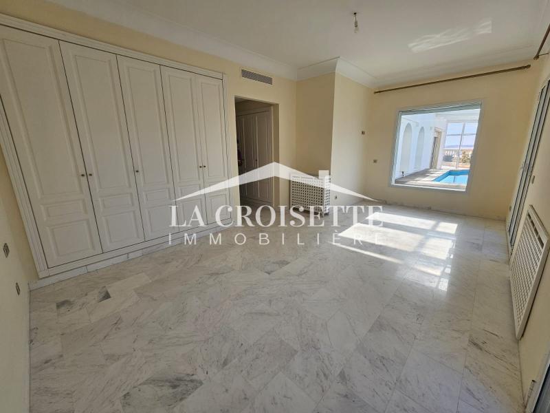 Penthouse S+4 avec piscine au Lac 2