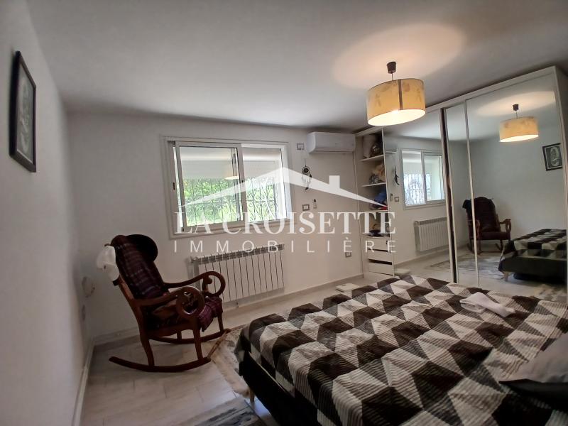 Rez-de-chaussée de villa S+3 meublé à La Marsa