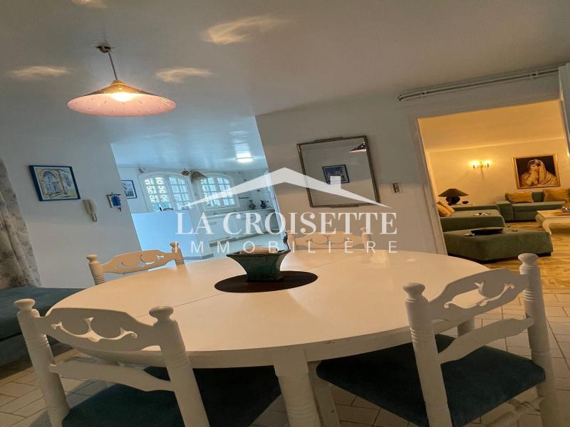 Rez-de-chaussée de villa meublé S+2 avec jardin à Sidi Bou Saïd