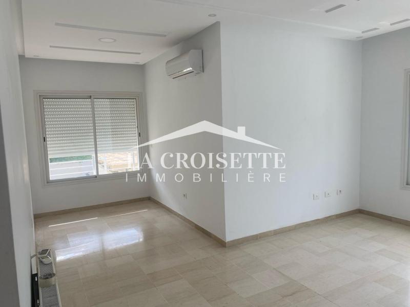 Triplex S+3 avec jardin aux Jardins de Carthage
