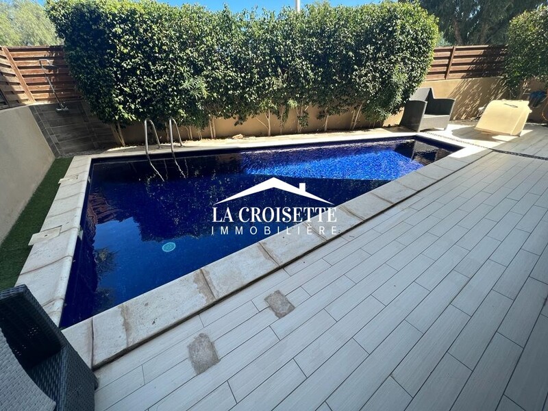 Duplex S+3 avec jardin et piscine à La Marsa