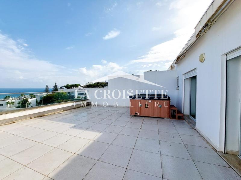 Triplex S+4 avec vue sur mer à La Marsa