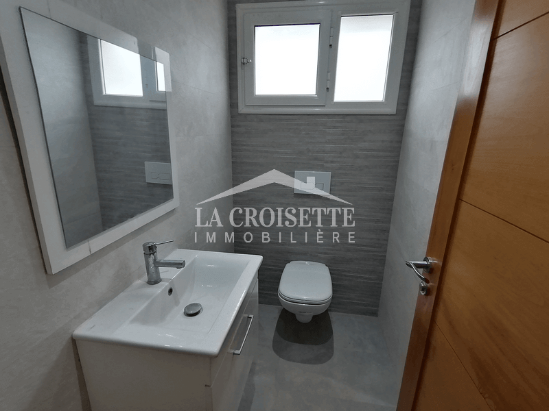 Triplex S+4 avec jardin à La Soukra