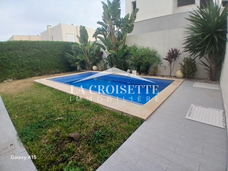 Villa S+3 avec piscine à La Soukra
