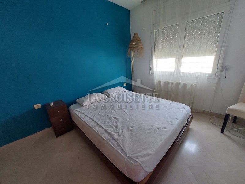 Duplex meublé S+3 avec terrasse à La Marsa 