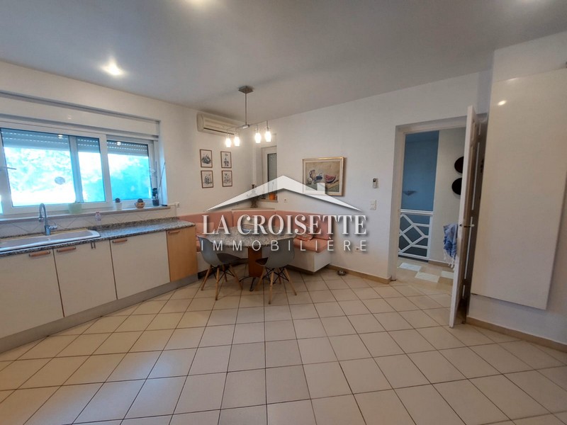 Villa meublée S+3 avec piscine à Gammarth