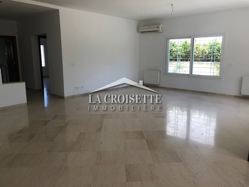  Villa S+5  aux Berges du Lac 2 