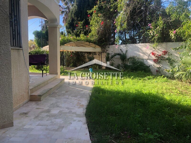 Villa S+3 à La Soukra