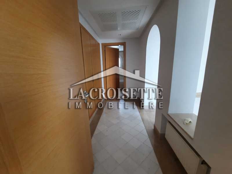 Villa S+3 vue sur mer à Gammarth 