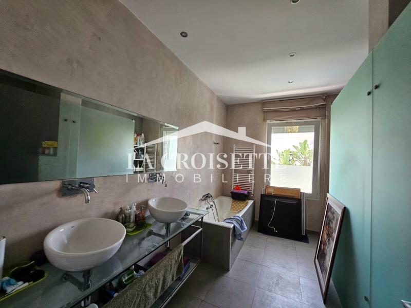 Villa S+5 avec piscine aux Berges du Lac 2