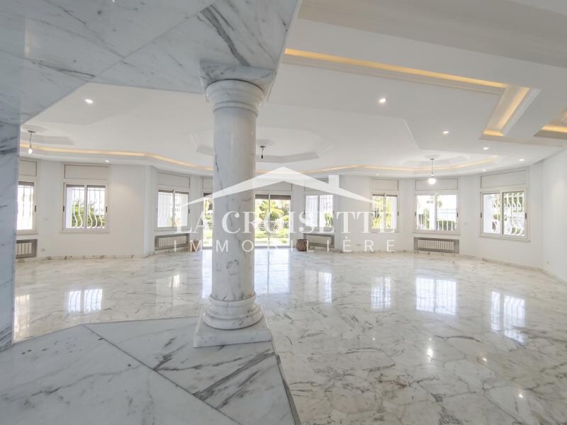 Villa S+5 à La Marsa